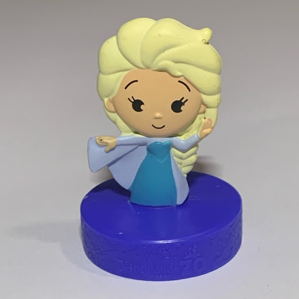 Elsa Frozen Disneyland 70th Anniversary Toy